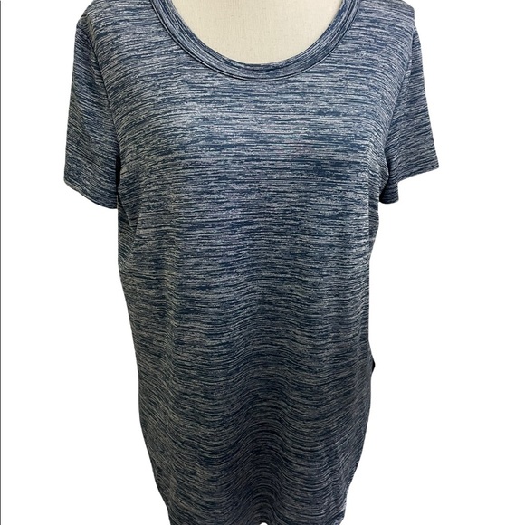 Athleta Womens athletic split side mesh back short sleeve top size medium - Picture 12 of 13